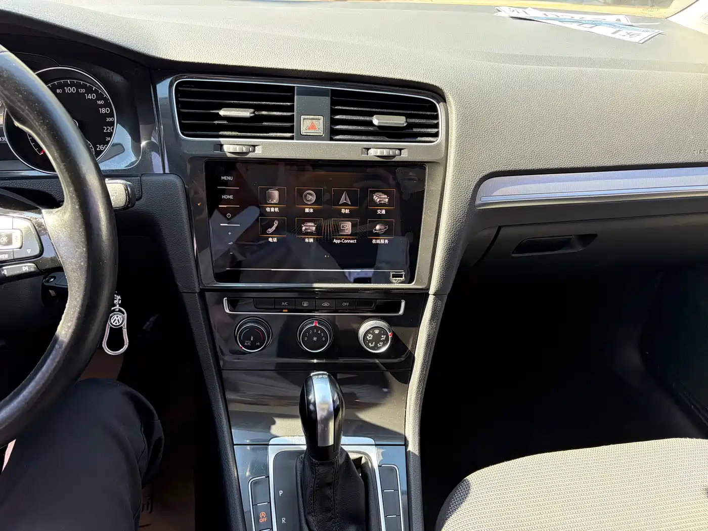 Volkswagen Golf 2020 280TSI DSG Comfort фото 8