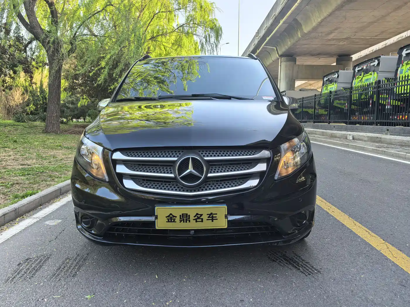 Mercedes-Benz Vito 2018 2.0T Elite Edition 7-Seater China V фото 2