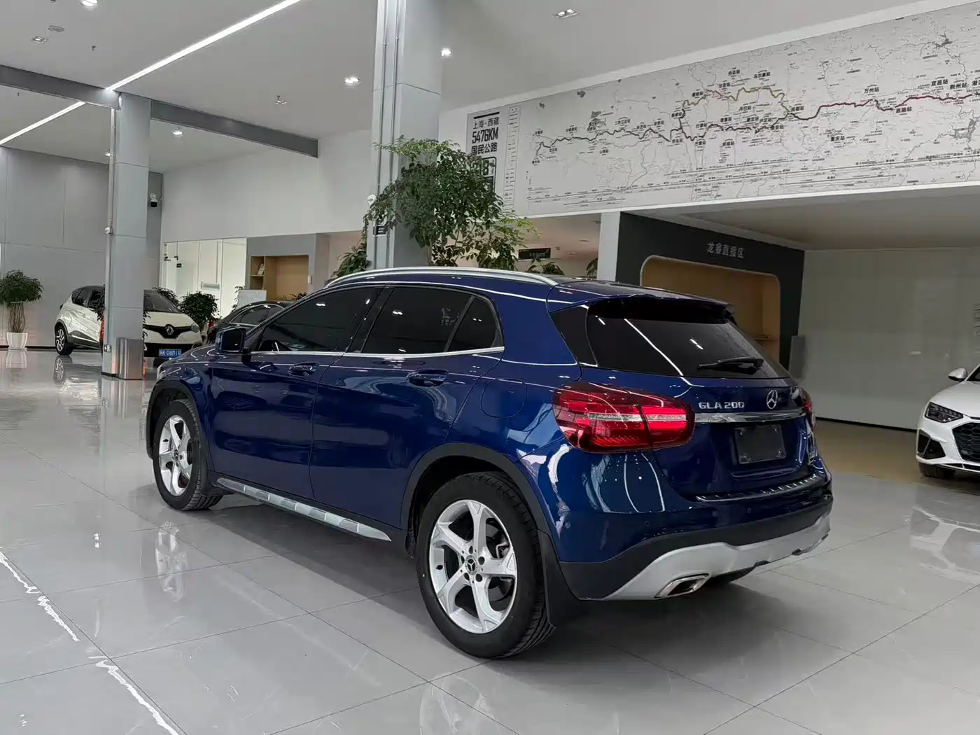 Mercedes-Benz GLA 2018 GLA 200 Dynamic фото 7