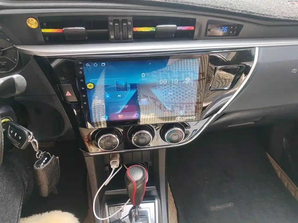 Toyota Corolla 2014 1.6L CVT GL фото 10
