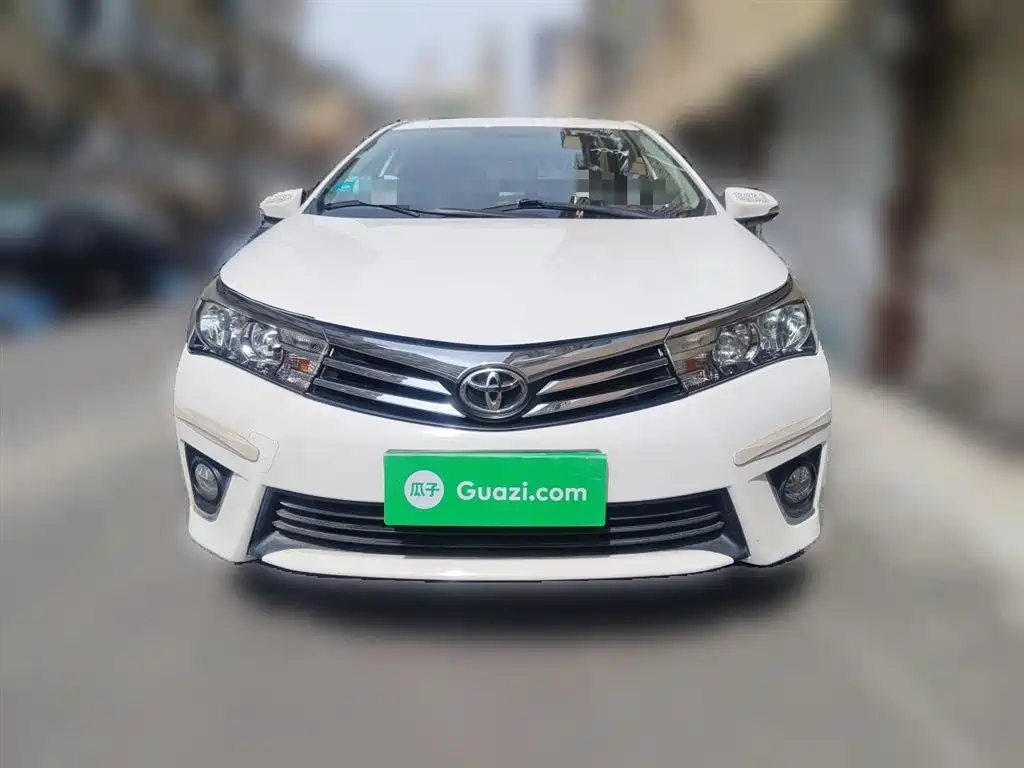Toyota Corolla 2014 1.6L CVT GL фото 3