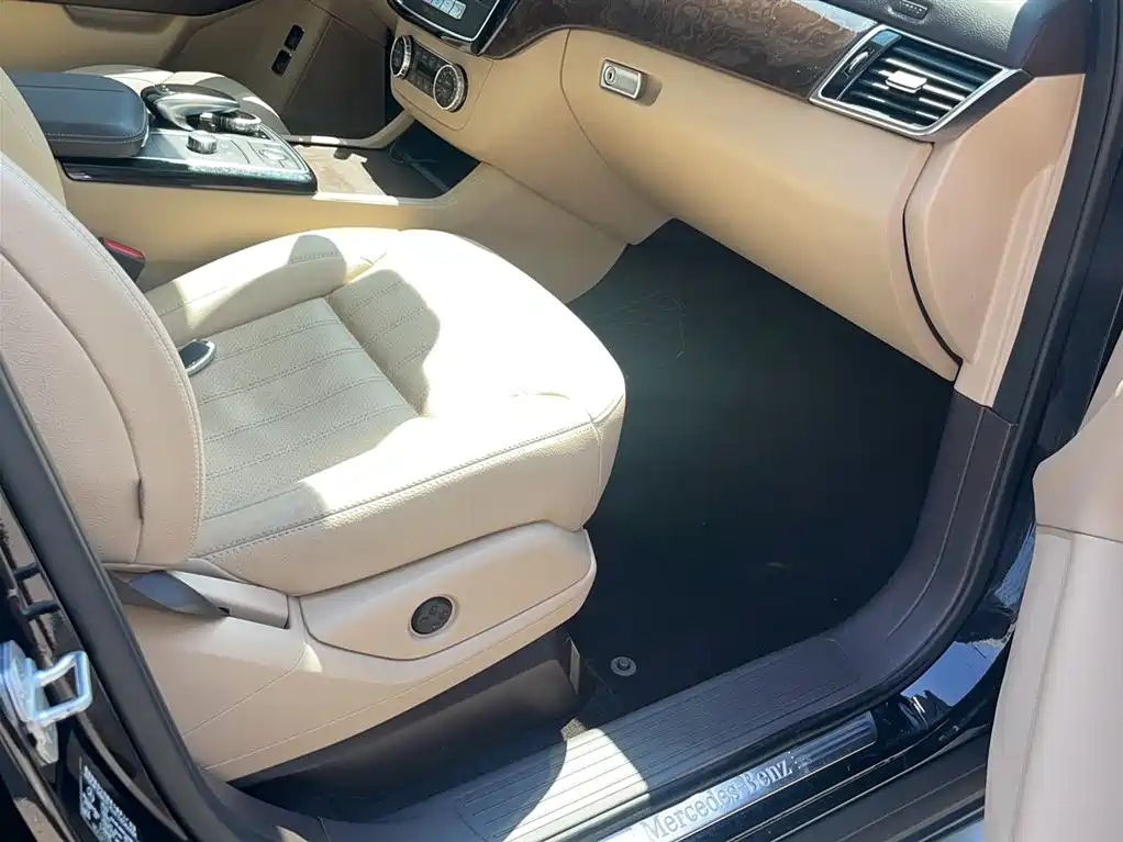 Mercedes-Benz GLS 2016 GLS 400 4MATIC Dynamic фото 13