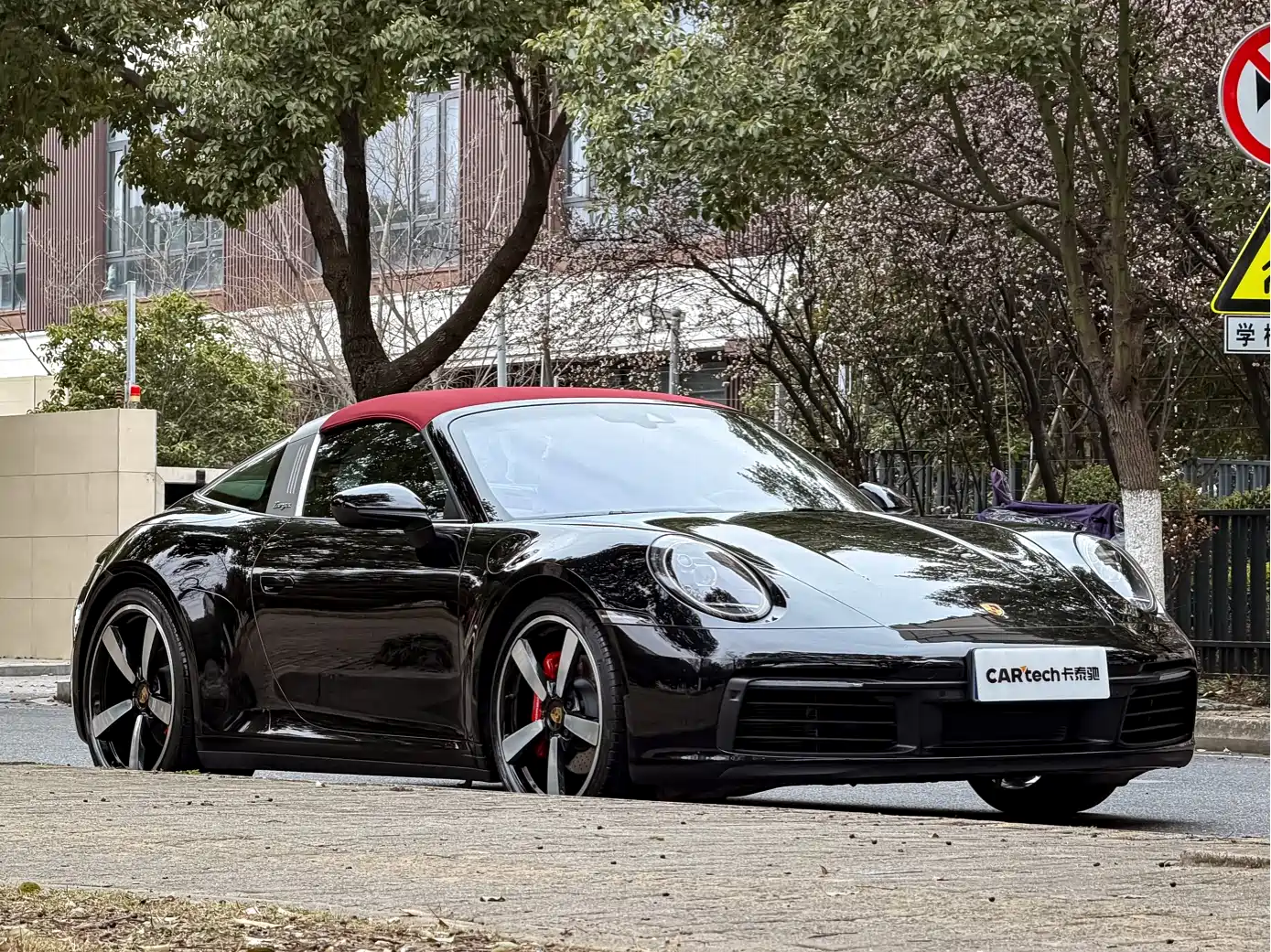Porsche 911 2022 Targa 4 3.0T фото 3
