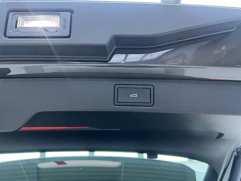 Volkswagen Talagon 2025 330TSI Luxury Cruise Public Edition фото 10