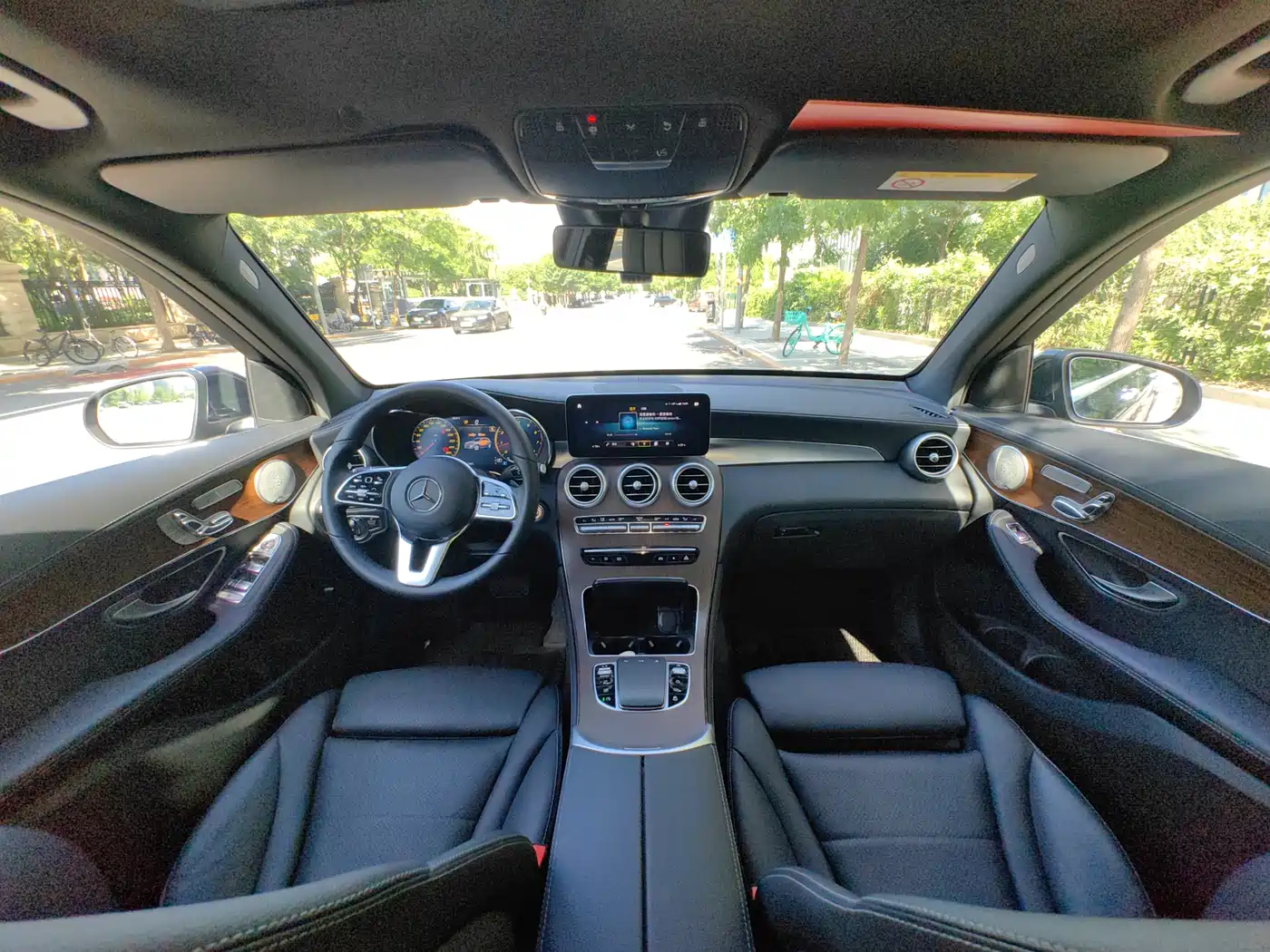 Mercedes-Benz GLC 2021 GLC 300 L 4MATIC Sporty фото 11