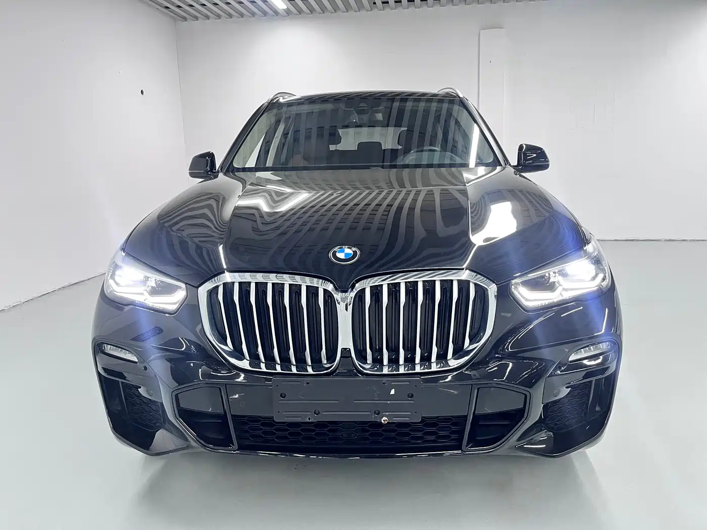 BMW X5 (Import) 2020 xDrive40i M Sport Package фото 2