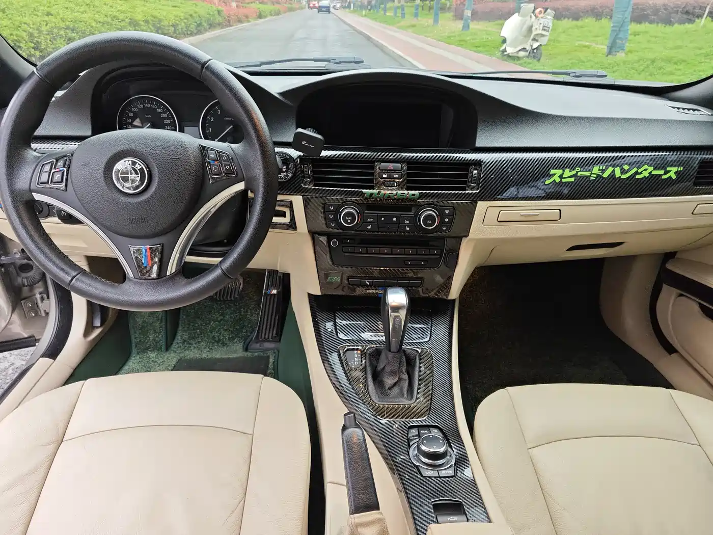 BMW 3 Series (Import) 2009 Model 330i Convertible фото 10