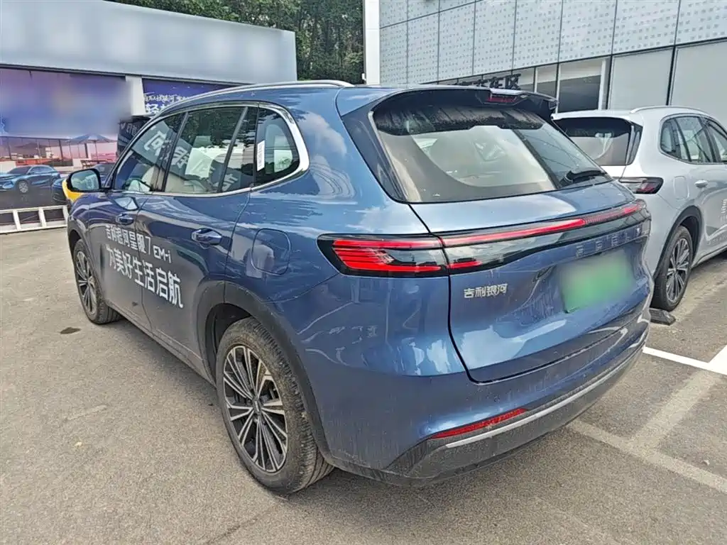 Geely Galaxy Galaxy Starship 7 EM-i 2025 120km Navigation Edition фото 23