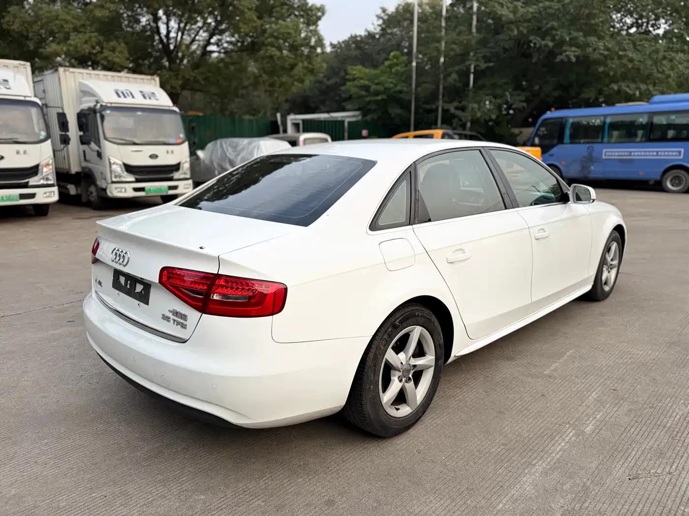 Audi A4L 2015 35 TFSI Auto Standard фото 6