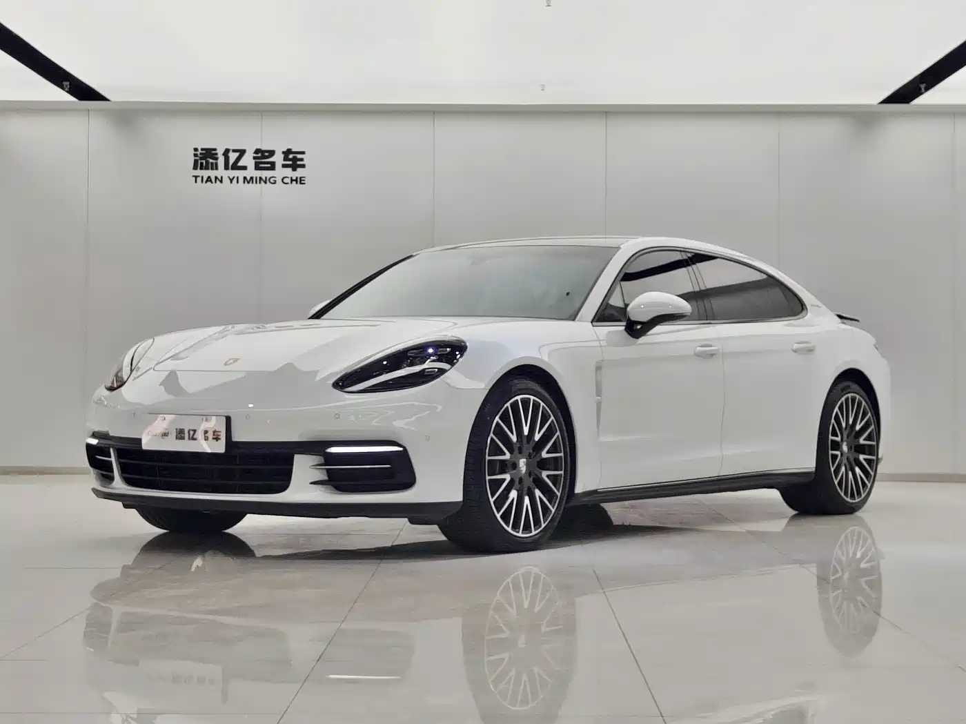 Porsche Panamera 2017 Panamera 4 Executive Long Wheelbase 3.0T