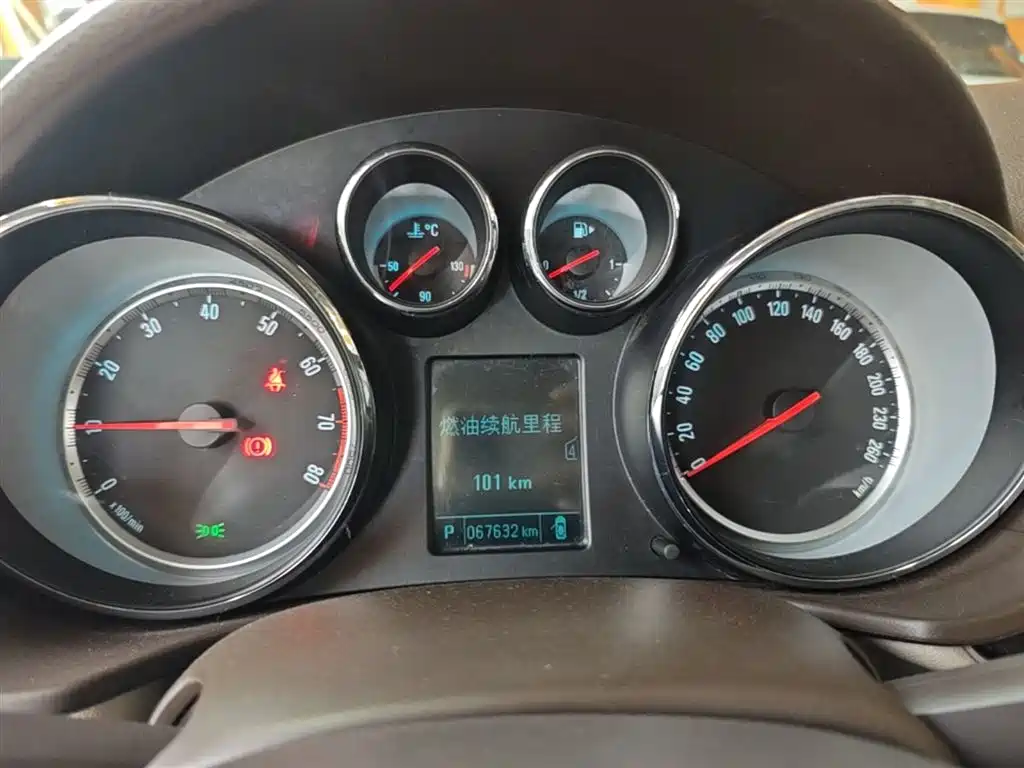 Buick Regal 2015 2.0L Leading Fashion Model фото 12