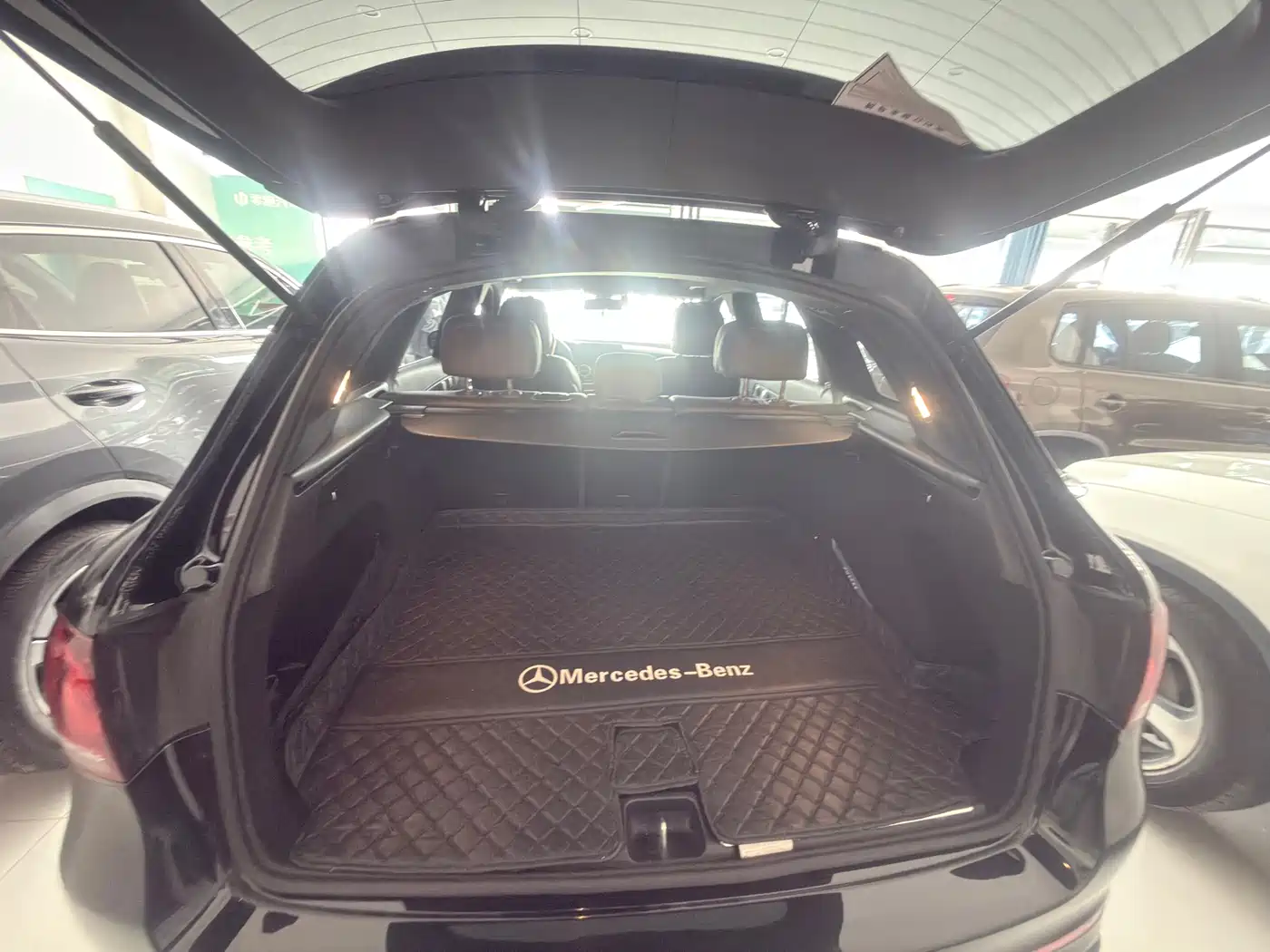 Mercedes-Benz GLC 2022 GLC 300 L 4MATIC Dynamic Collector's Edition фото 9