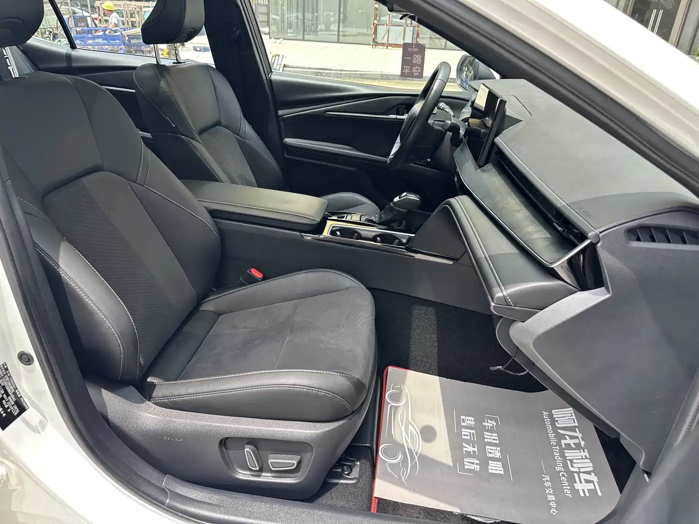 Toyota Camry 2024 Model Dual Hybrid 2.0HXS Sport Plus Edition фото 15