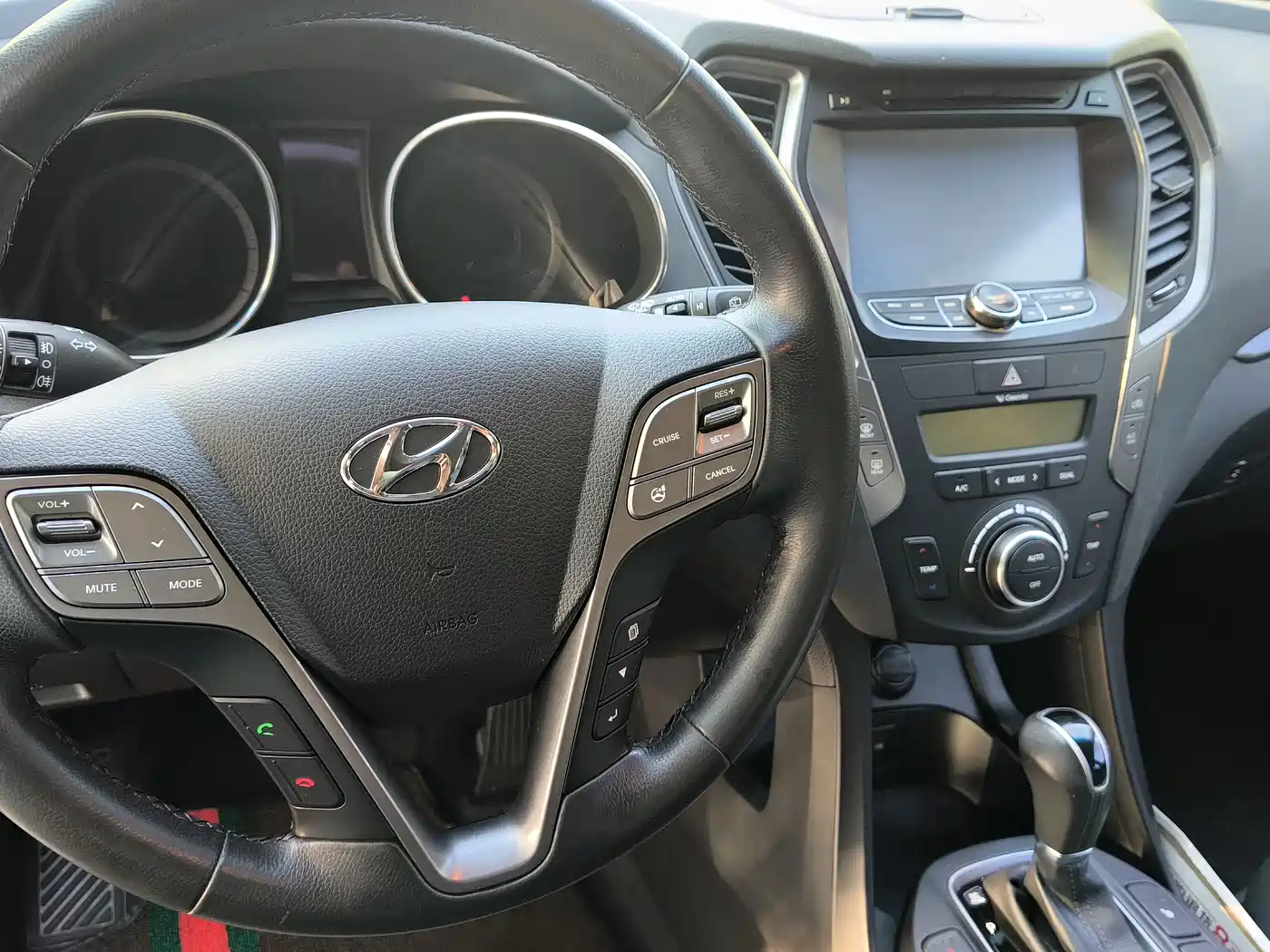 Hyundai Santa Fe 2013 2.4L Automatic AWD Premium фото 13