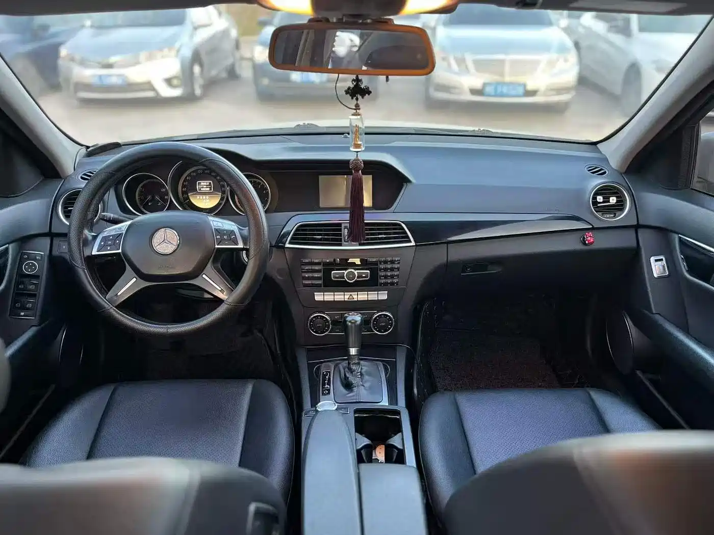 Mercedes-Benz C-Class 2011 C 180K Classic фото 6