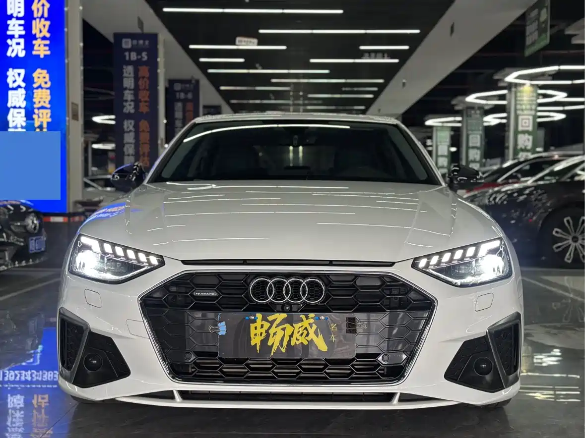 Audi A4L 2022 45 TFSI quattro Premium Dynamic фото 2