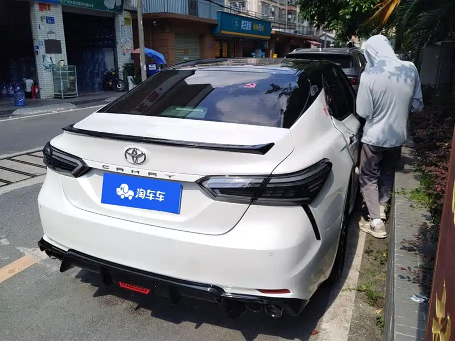 Toyota Camry 2018 2.5S Trend Edition фото 3