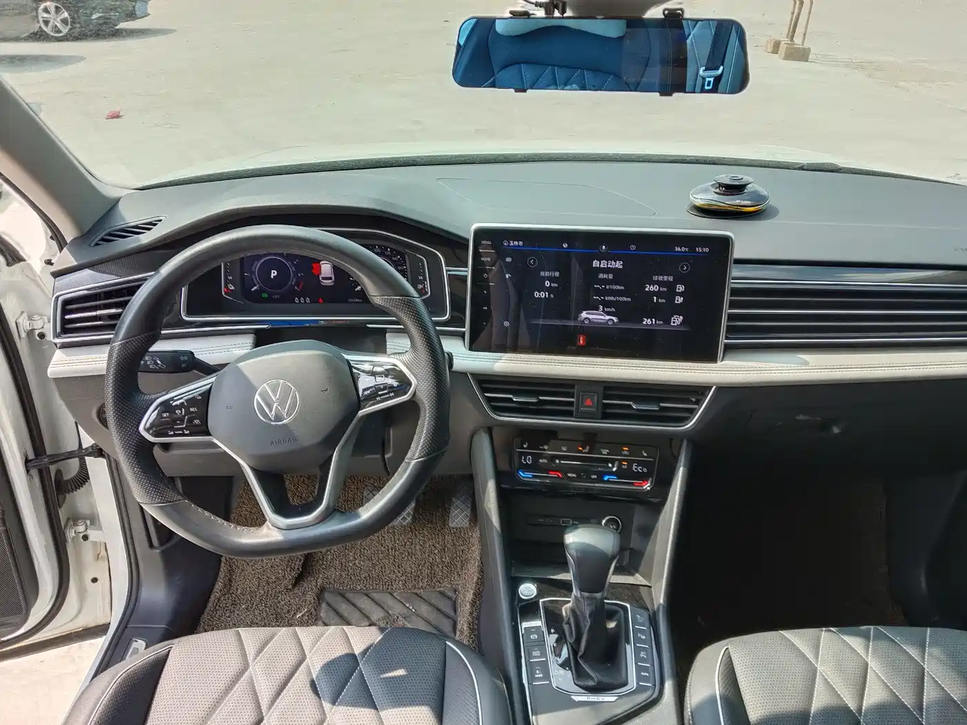 Volkswagen Tiguan L 2022 330TSI Automatic 2WD R-Line Flagship Edition фото 7