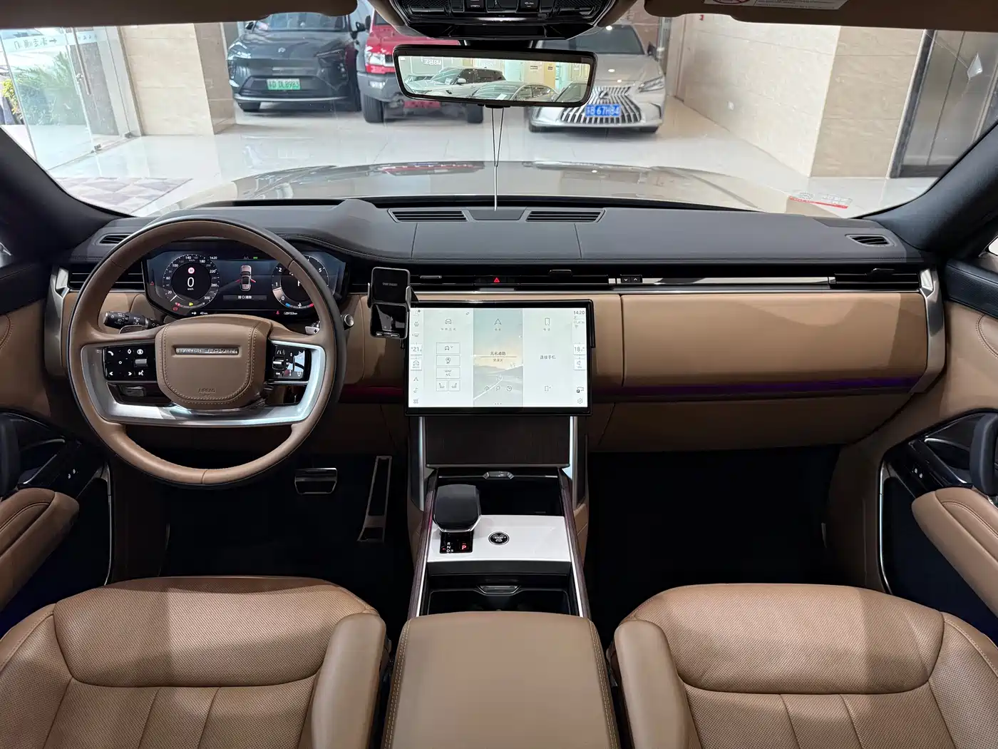 Land Rover Range Rover 2025 3.0 L6 400PS Genesis Extended Wheelbase фото 19