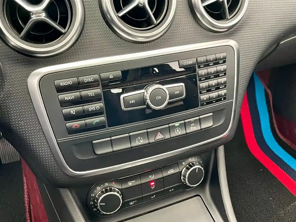 Mercedes-Benz A-Class (Import) 2015 A 180 фото 11