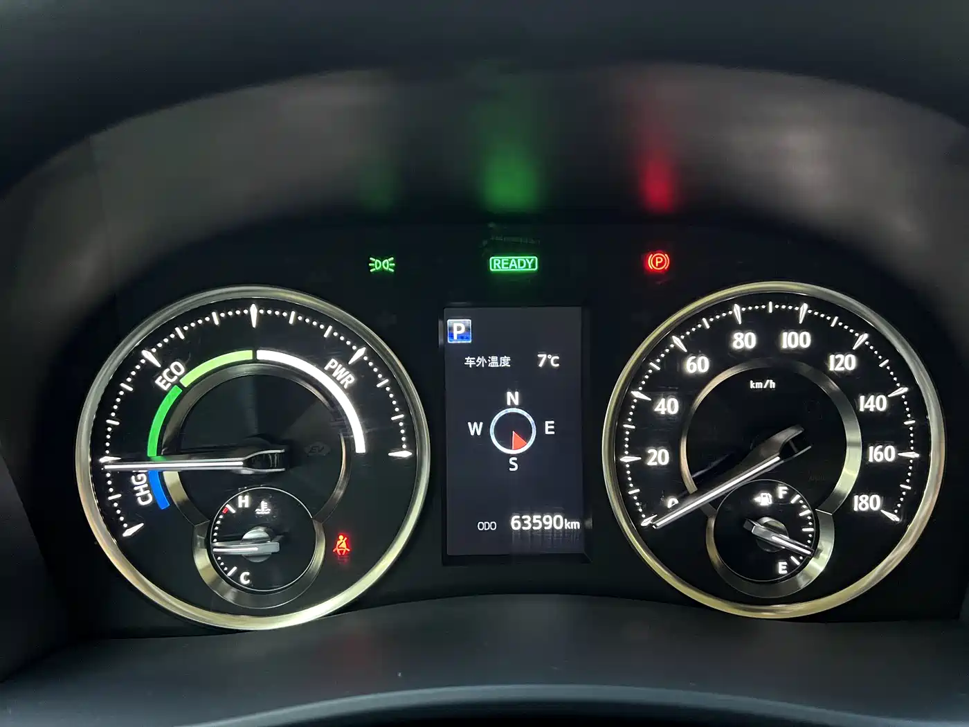 Toyota Alphard 2021 Hybrid 2.5L Premium фото 10