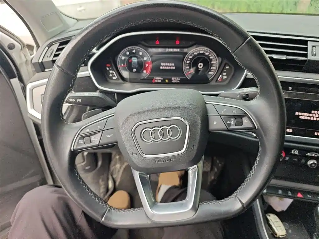 Audi Q3 2022 35 TFSI Fashion Dynamic фото 3