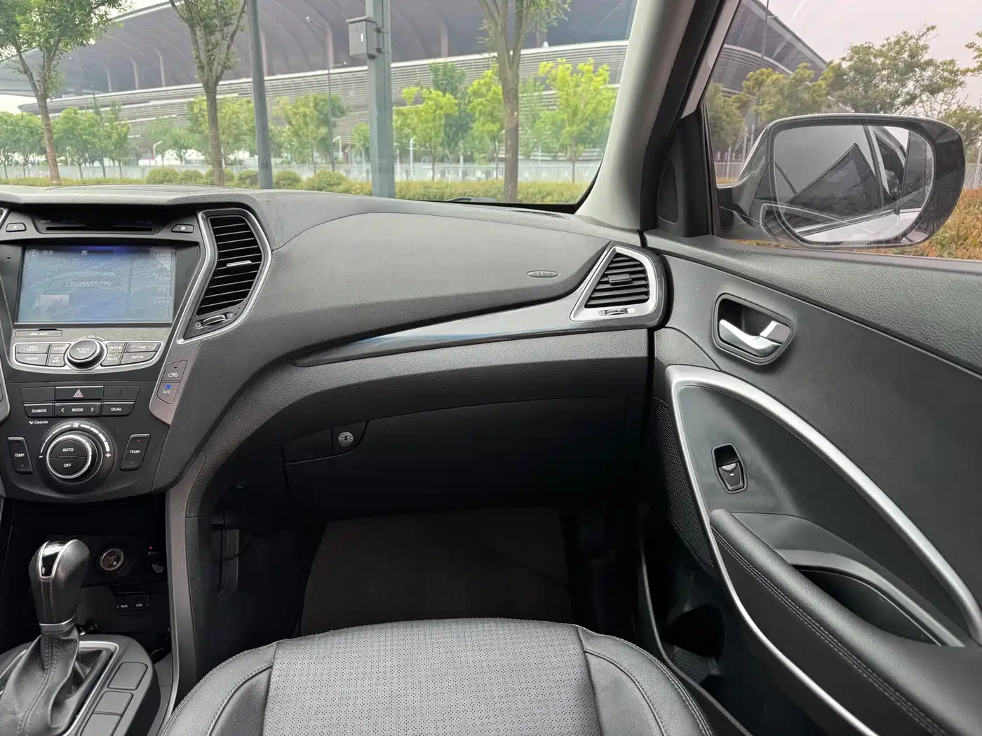 Hyundai Santa Fe 2013 Facelift 2.4L Automatic 4WD Smart фото 11