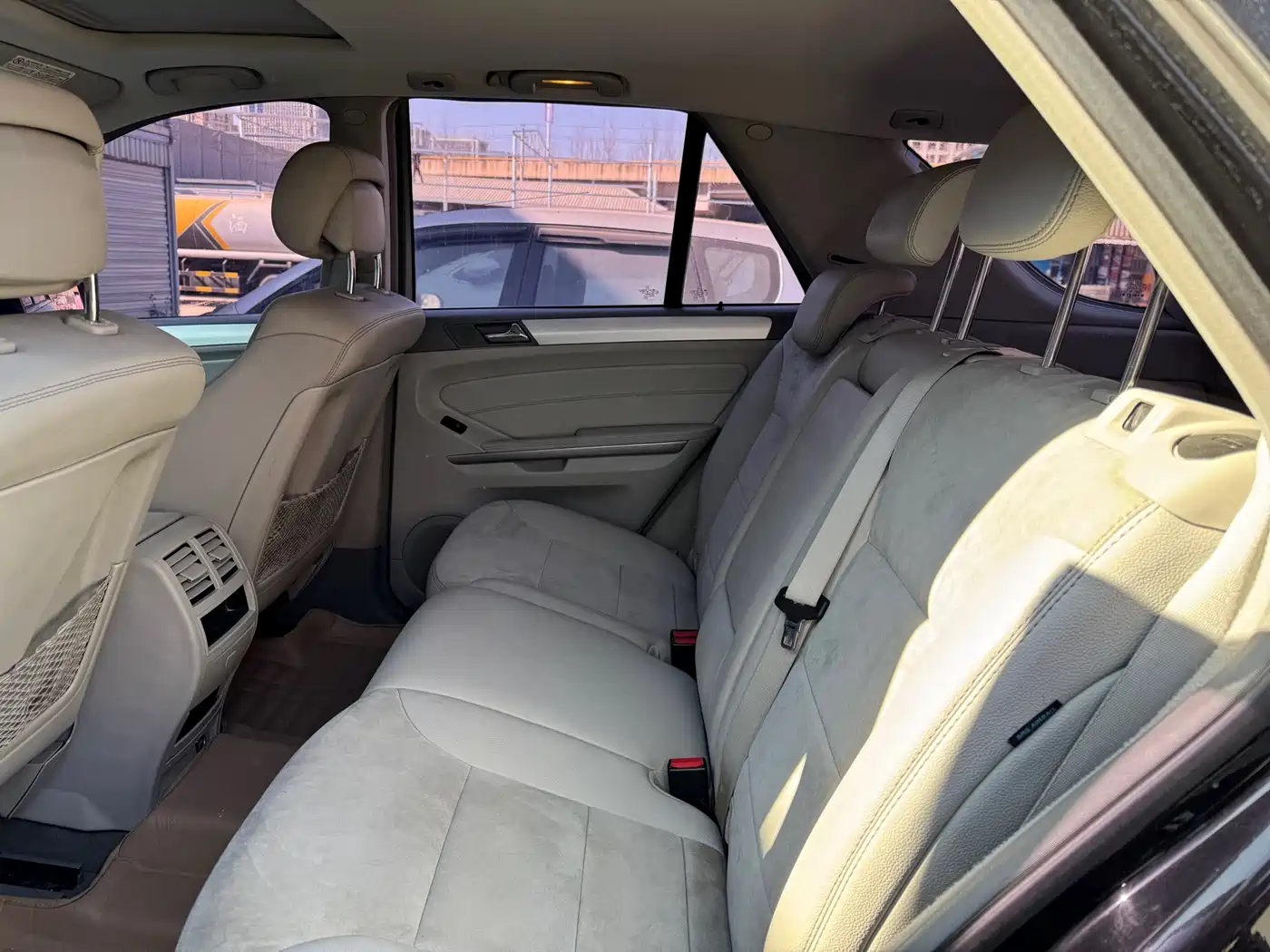 Mercedes-Benz M-Class 2010 ML 300 4MATIC фото 12