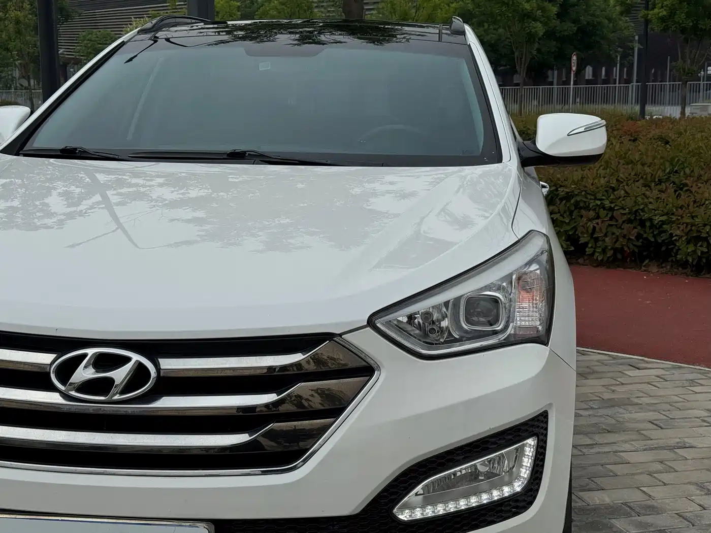 Hyundai Santa Fe 2013 Facelift 2.4L Automatic 4WD Smart фото 21