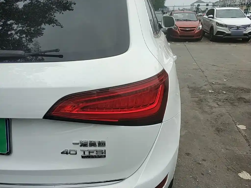Фото 8 - Audi Q5