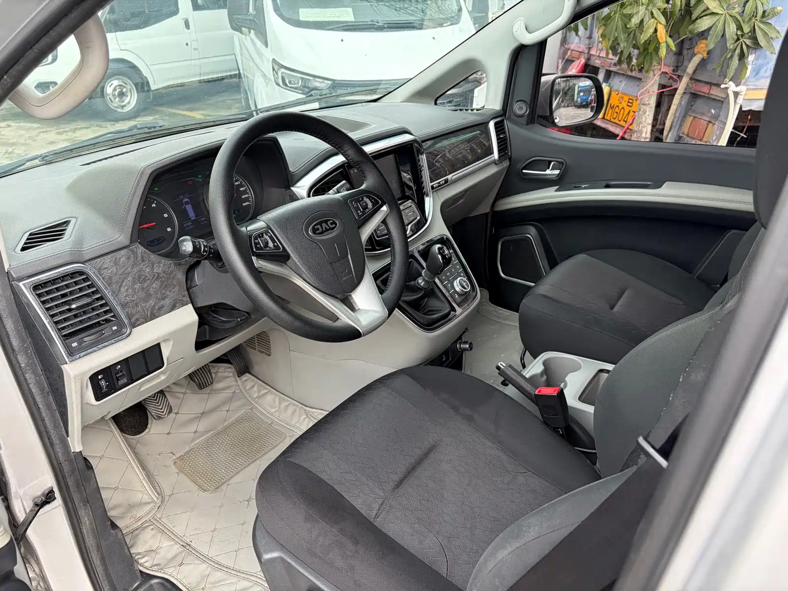 Фото 3 - JAC Refine M4