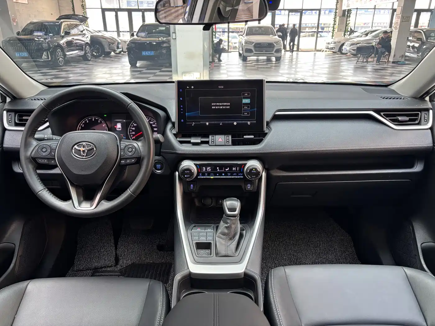 Toyota Wildlander 2021 2.0L CVT 4WD Luxury Edition фото 11