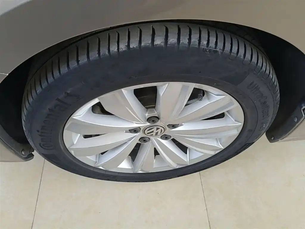 Volkswagen Passat 2019 330TSI Elite (China V) фото 23