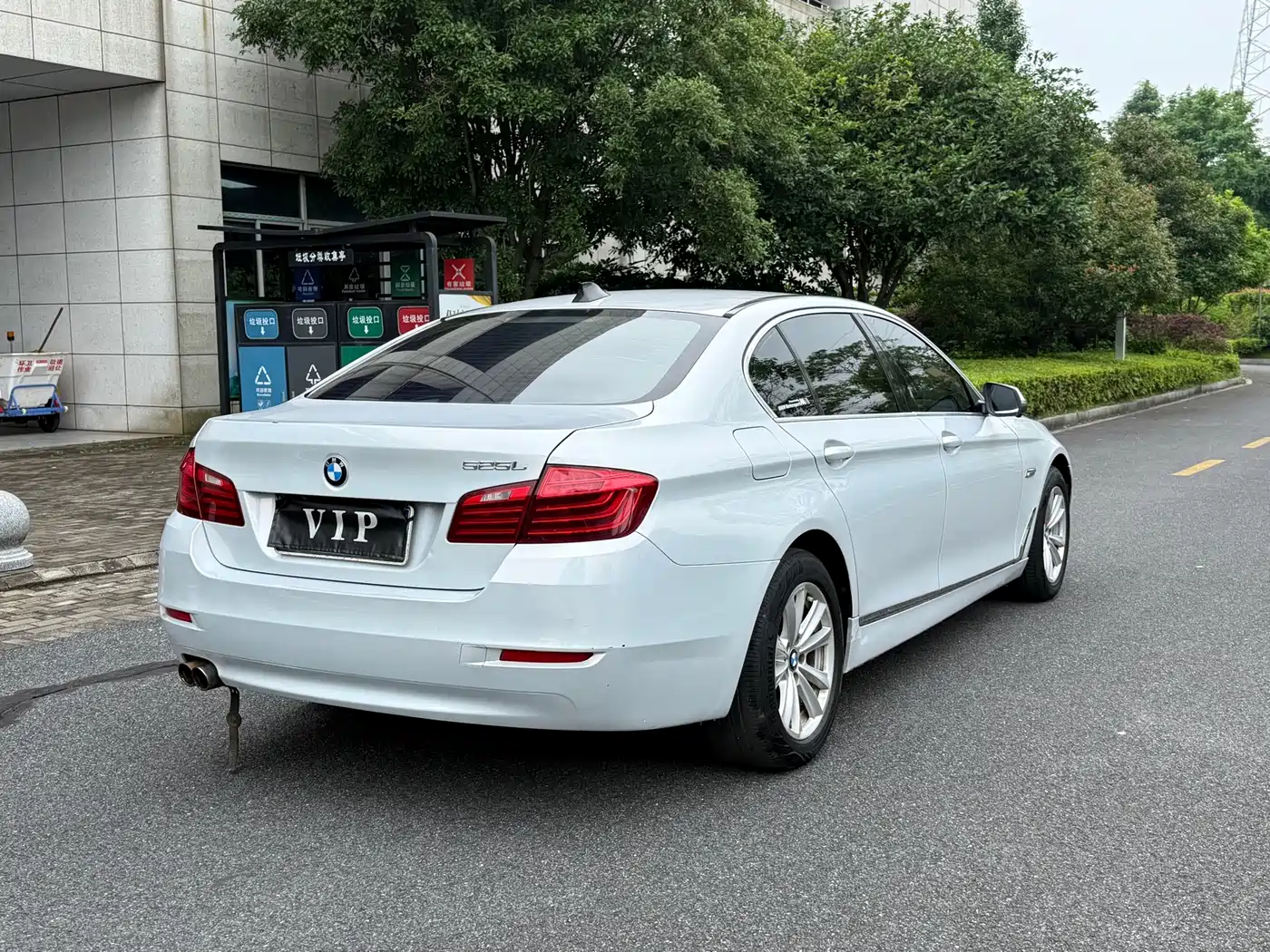 BMW 5 Series 2014 520Li Elegance фото 4