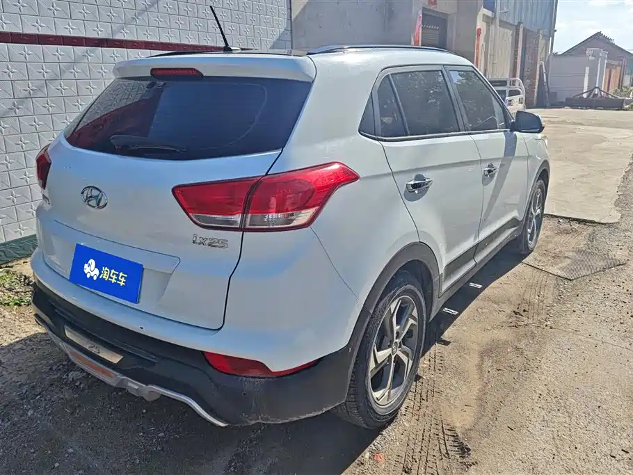 Hyundai Beijing Hyundai ix25 2017 1.6L Automatic Smart Edition фото 3
