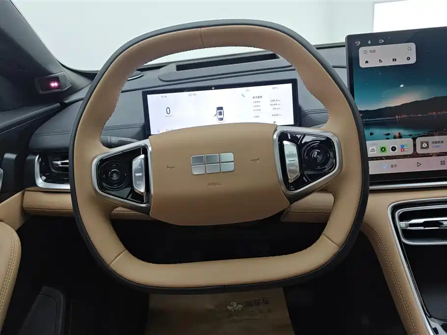 Geely Galaxy Galaxy A7 2025 EM-i 150km Explorer+ Edition фото 15
