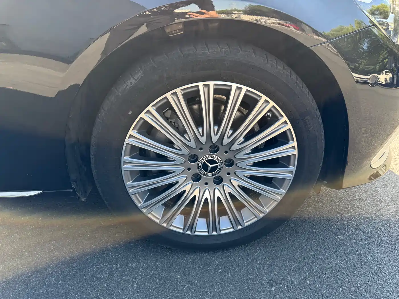 Mercedes-Benz E-Class 2023 E 300 L Sport Luxury фото 18