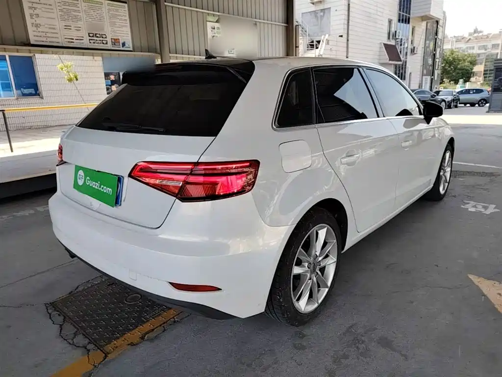 Audi A3 2018 30th Anniversary Sportback 35 TFSI Progressive фото 7