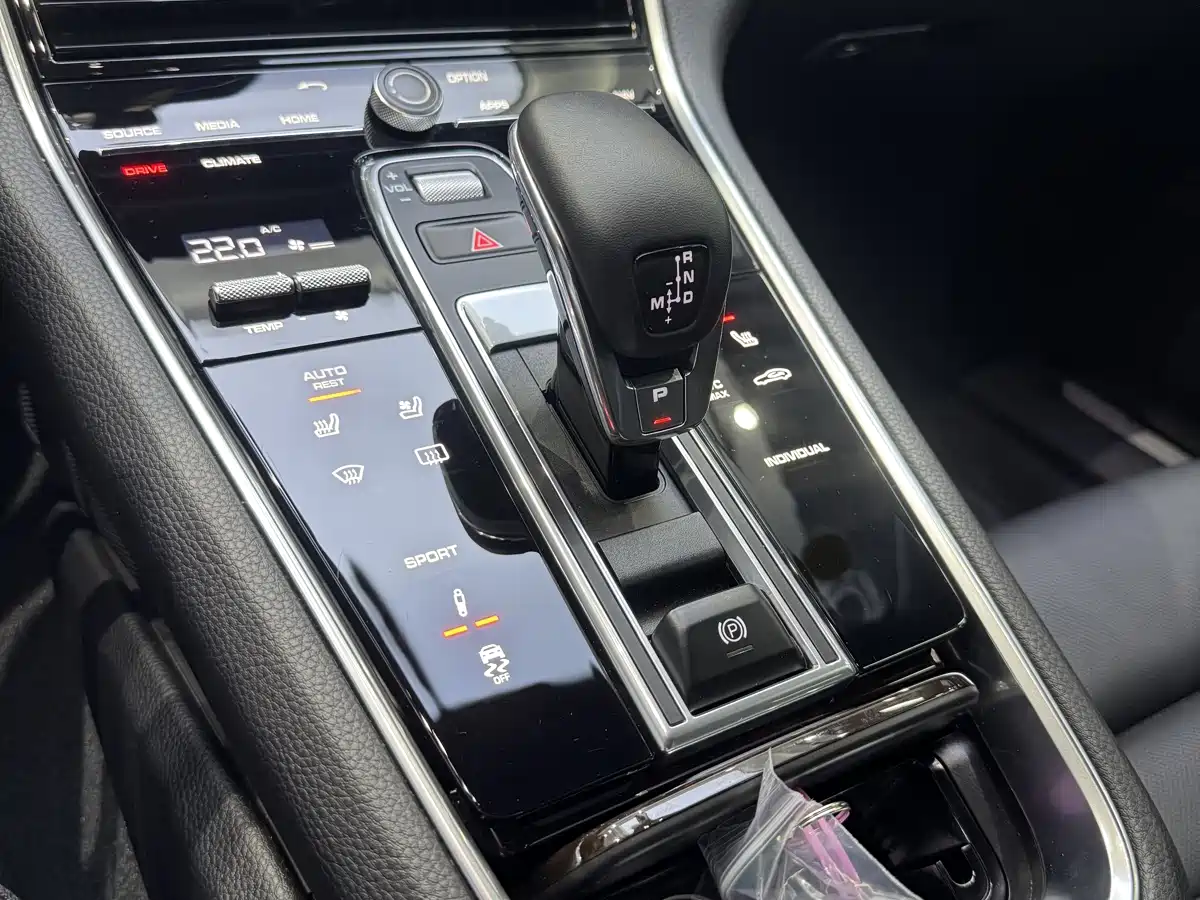 Porsche Panamera 2017 Panamera 4S 2.9T фото 10