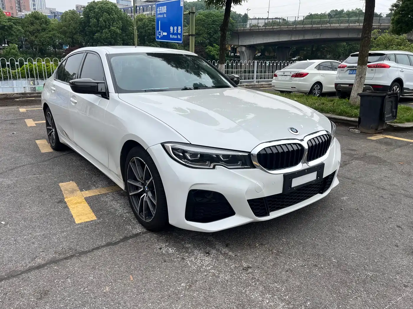 BMW 3 Series 2021 320Li M Sport Package фото 3