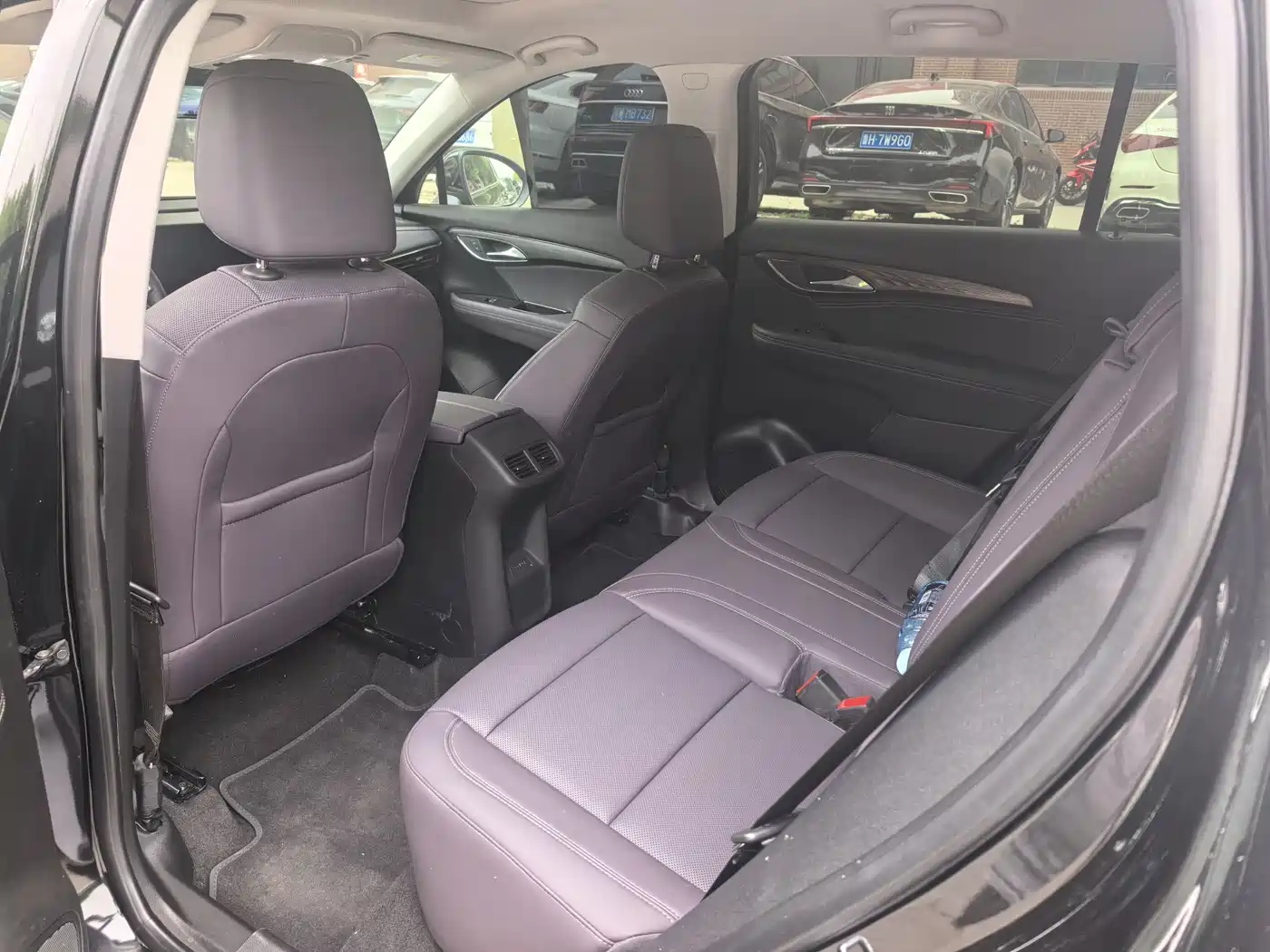 Buick Envision Plus 2025 Enclave Plus 28T 2WD Platinum Edition фото 9