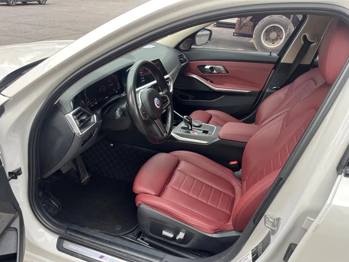 BMW 3 Series 2021 320Li M Sport Package фото 7