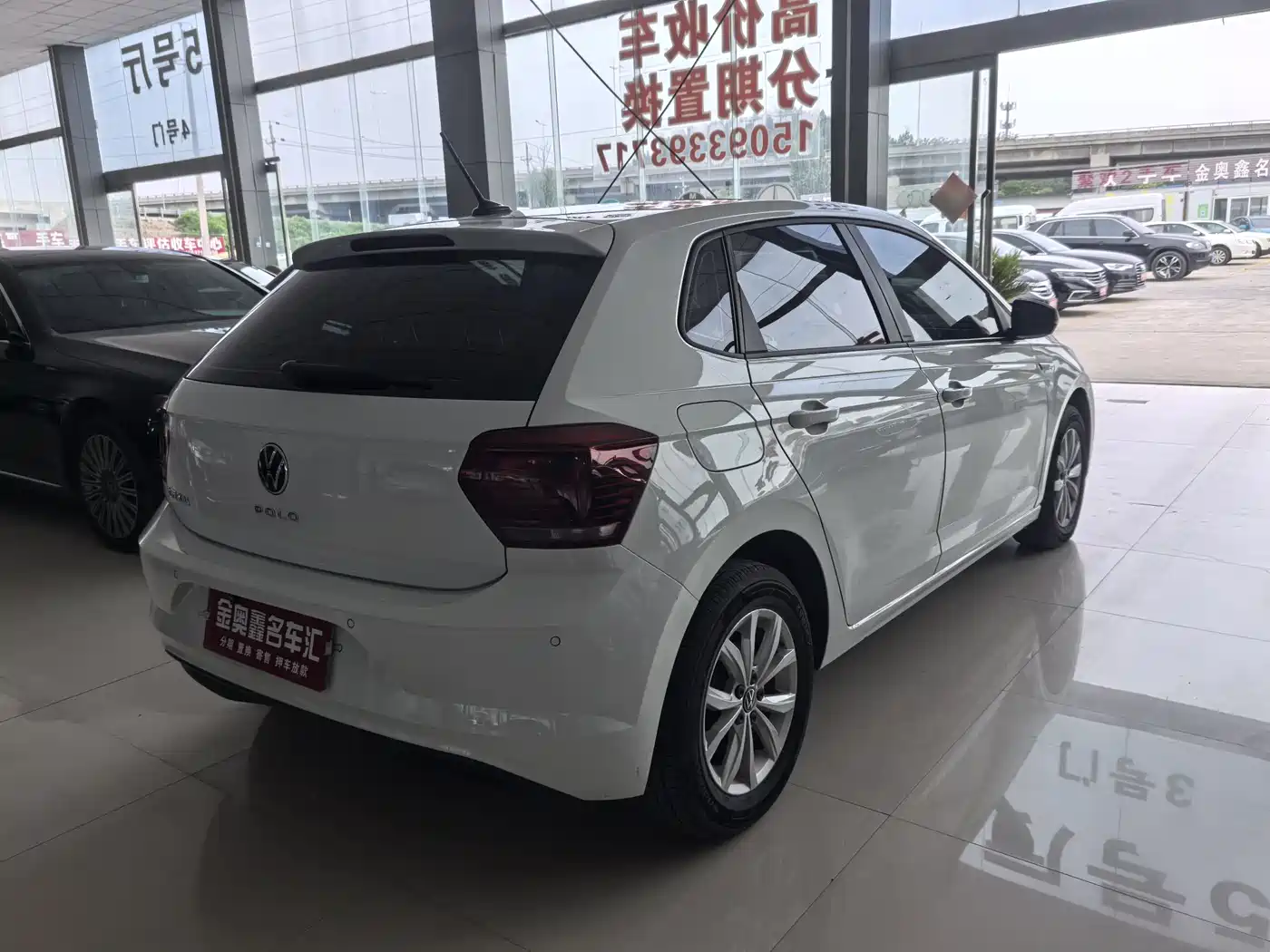Volkswagen Polo 2023 Plus 1.5L Automatic Colorful Tech Edition фото 16