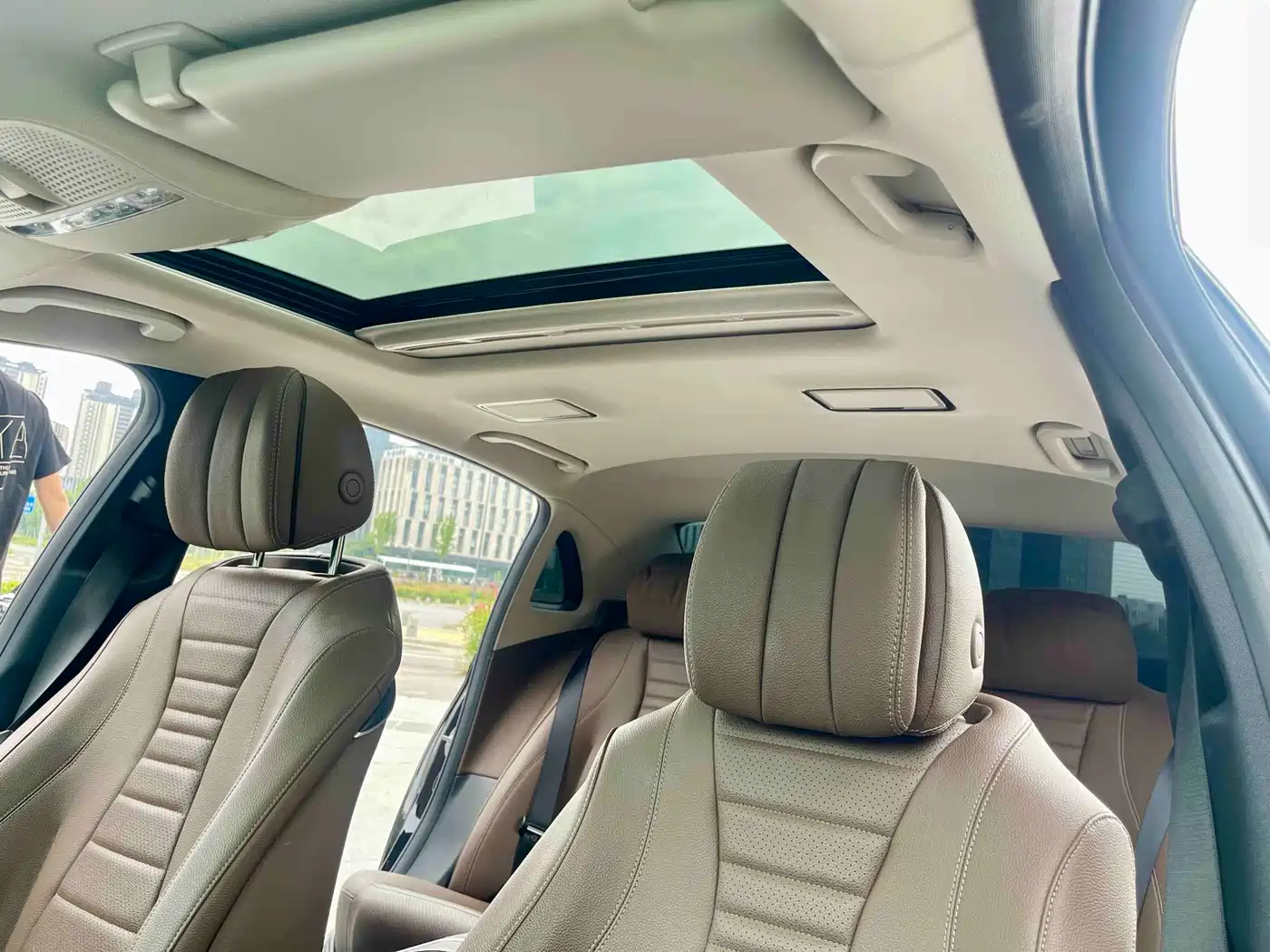 Mercedes-Benz E-Class 2018 Facelift E 200 L Sport фото 7