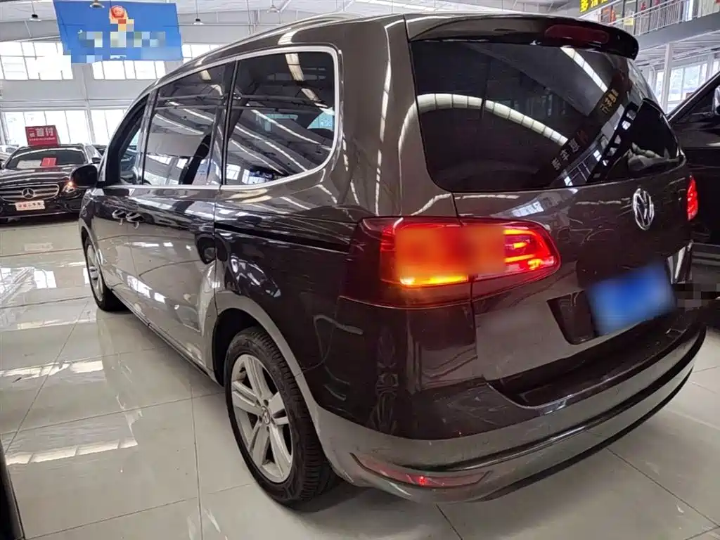 Volkswagen Sharan 2016 380TSI Comfort 7-seater фото 5