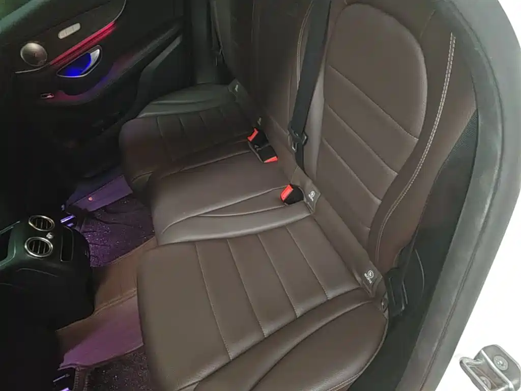 Mercedes-Benz GLC 2020 Facelift GLC 260 L 4MATIC Luxury фото 17