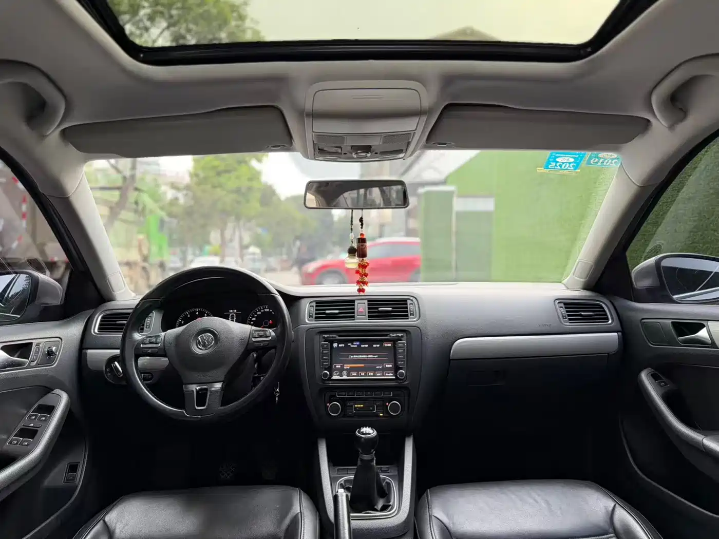 Volkswagen Sagitar 2012 1.4TSI Manual Luxury фото 5