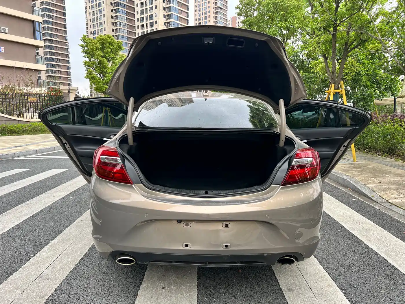 Buick Regal 2015 1.6T Elite Tech Edition фото 18