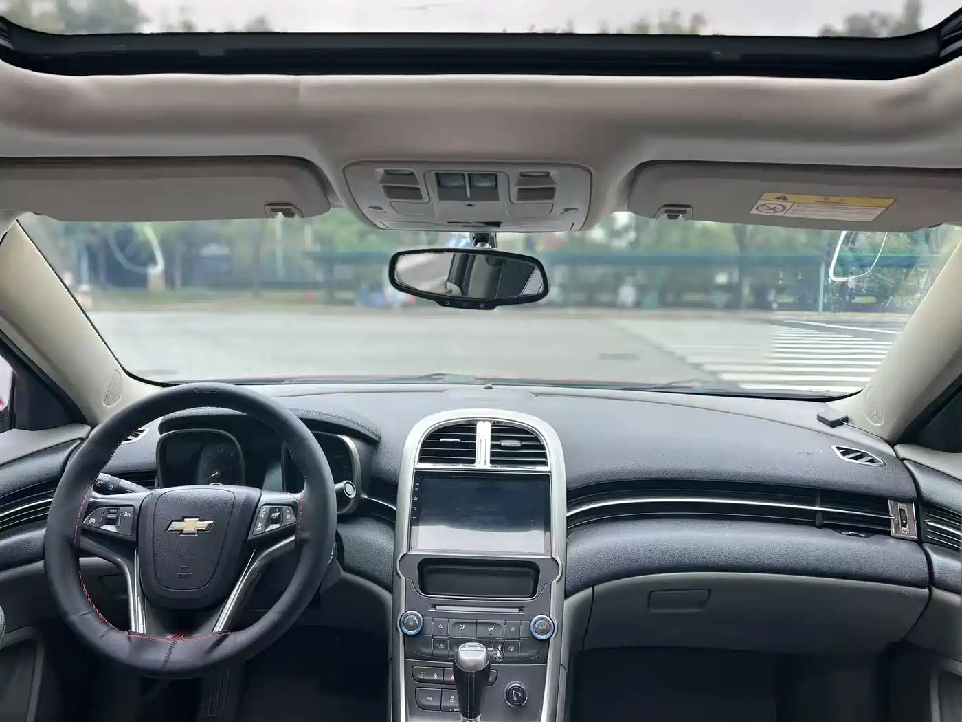 Chevrolet Malibu 2014 2.0L Automatic Luxury фото 17