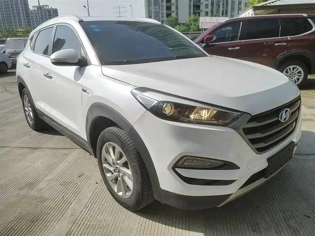 Hyundai Tucson 2015 1.6T Dual Clutch 2WD Smart фото 4